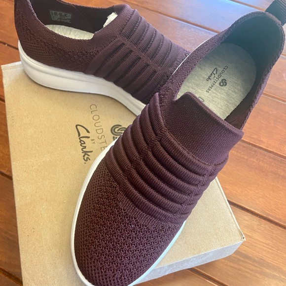 Clarks Shoes - CLARKS Cloudsteppers (BRAND NEW) Size 6.5